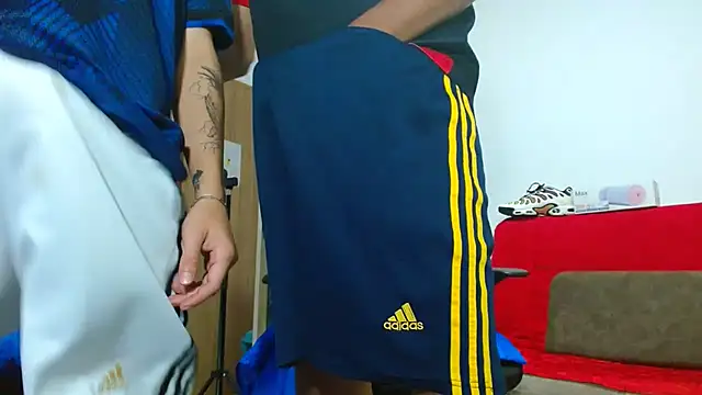 skinny23cm online show from October 1, 11:26 am