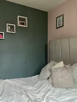 GoddessPrincesss online show from September 10, 9:20 am