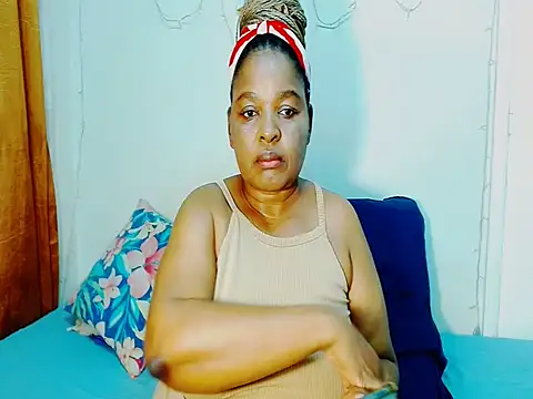 Love-Racheal75 online show from November 26, 3:18 am