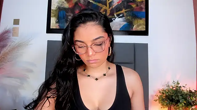 LunaAspen  online show from March 12, 6:32 pm