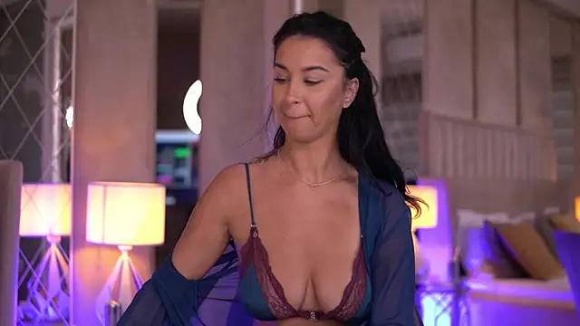 FrancescaDante online show from October 8, 7:02 am