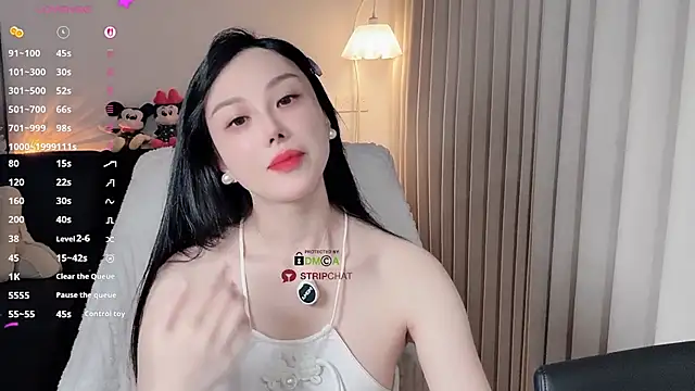 Xiatian520  online show from April 8, 1:57 pm