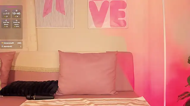 kissme cutie online show from May 29, 7:56 pm