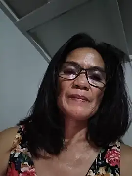 ImYourWoman 55 online show from May 14, 11:10 pm