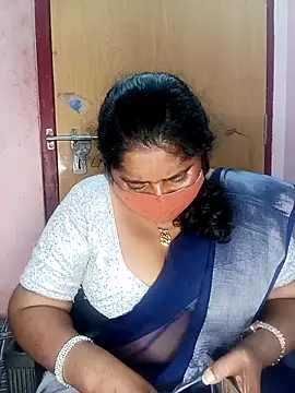 Jessi 25 online show from November 23, 5:47 pm