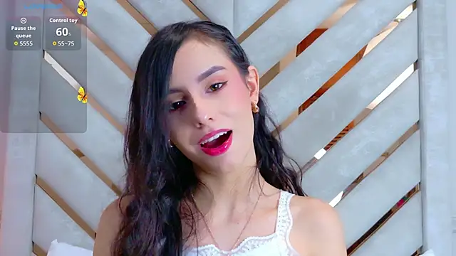 Sarah-Grace online show from October 6, 2:50 am