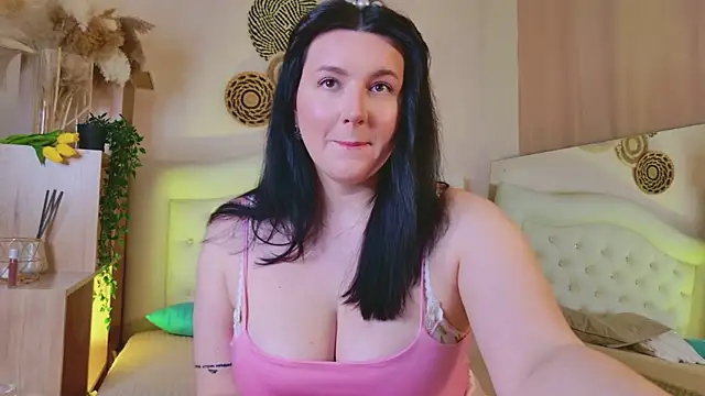 love me  tonight  online show from March 7, 10:50 pm