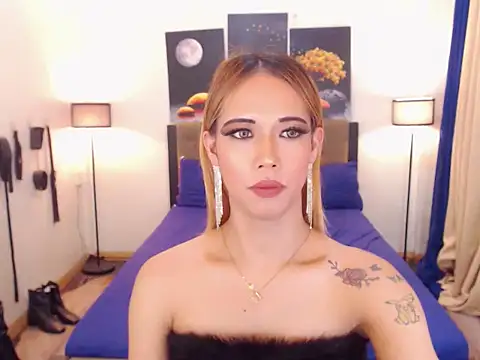 PreciousAmore online show from December 18, 3:00 am