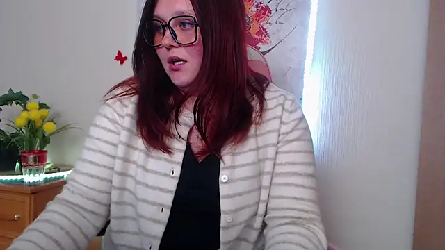 Alisawoods  online show from May 31, 12:44 pm