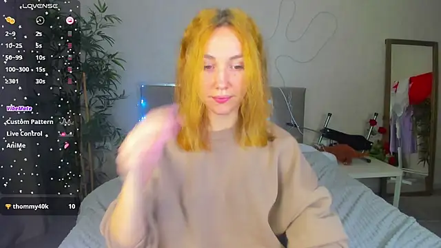 Luna G0ld online show from November 30, 12:26 am