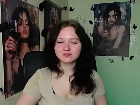 LadyAlice  online show from April 1, 5:41 am