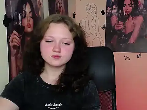 LadyAlice  online show from July 15, 10:42 am