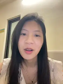 Lil-Gi online show from October 2, 4:12 pm