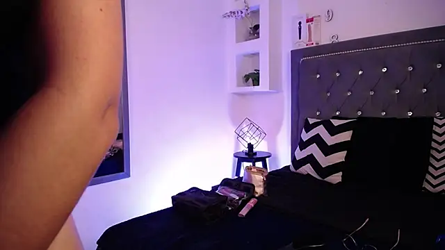 MelissaRhodes online show from November 12, 9:02 pm