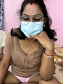 Lovlycouple1 online show from October 25, 5:42 pm