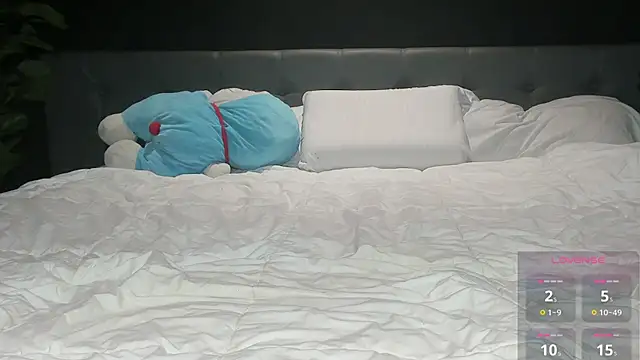 angelacuutie online show from October 25, 2:41 am