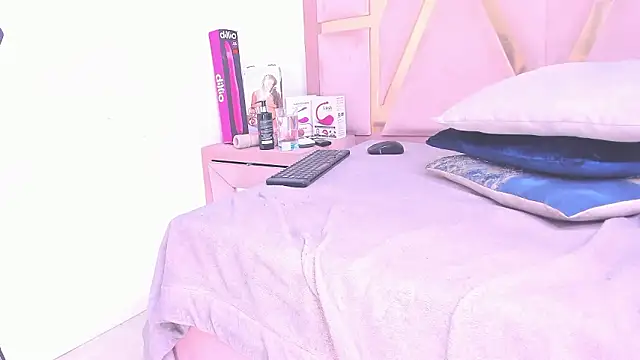 samantaasm online show from January 8, 10:03 pm