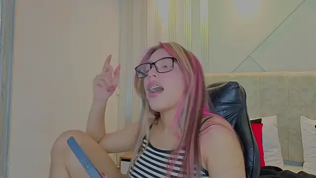 nami sweet  online show from October 4, 3:45 am