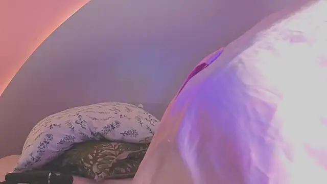 CandelaCool  online show from April 12, 1:03 pm