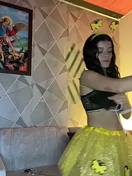 Alisse taylor2 online show from October 24, 1:07 pm