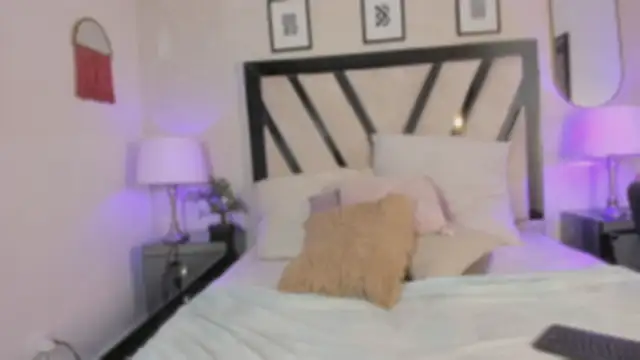 scarlet dh online show from December 18, 8:02 pm