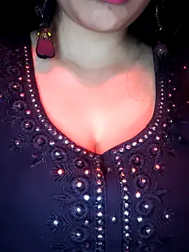 annanya01 online show from November 18, 5:14 pm