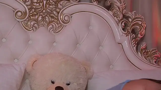 MeganStrain online show from January 16, 6:20 am