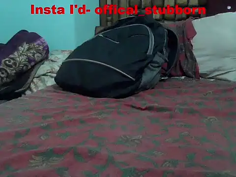 ursdreamperson online show from April 15, 1:39 am