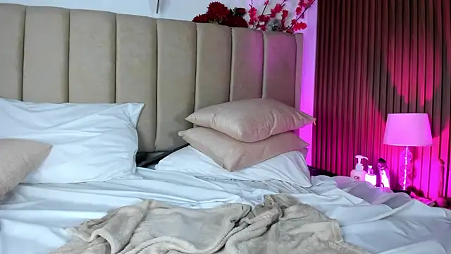  Cris Spicy  online show from September 28, 8:47 pm