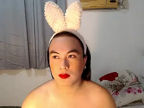 asianayumi online show from February 6, 3:48 pm