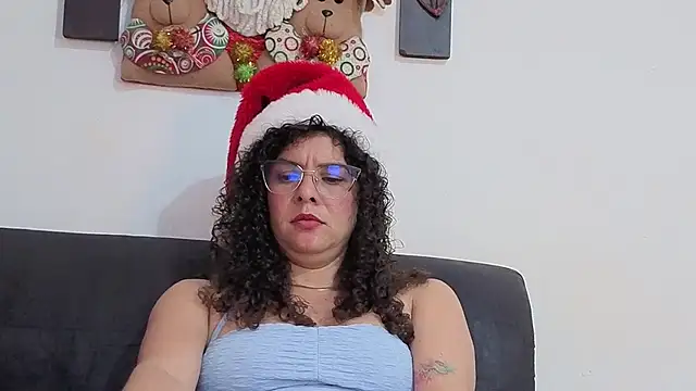 Kloewolf online show from December 5, 5:25 pm