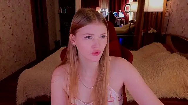 Jenny Skinner20 online show from January 12, 4:45 pm