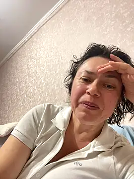 Kiravix online show from October 20, 8:45 pm