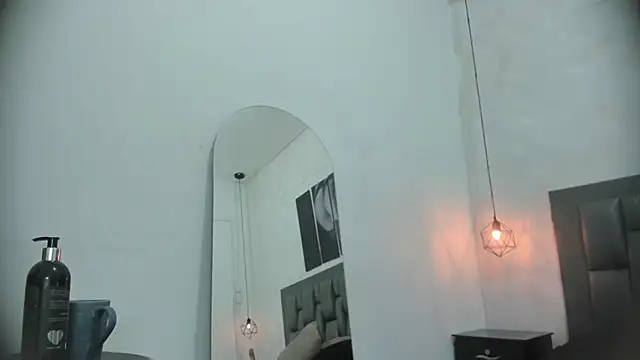 dakota roussee online show from October 4, 2:54 pm