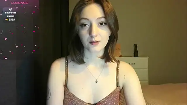 white liillyy online show from February 21, 7:36 pm