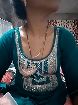 Paakhi-Singh online show from April 24, 5:38 pm