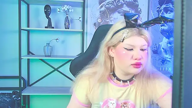 LilithNelson online show from January 17, 5:42 pm