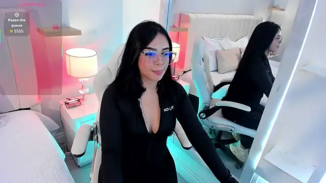 manyaa  online show from March 6, 7:42 pm