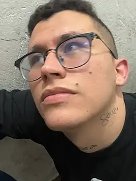 Kurtxxx22 online show from June 11, 5:59 am