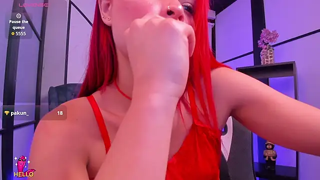 NahomiRichards  online show from January 10, 7:13 am