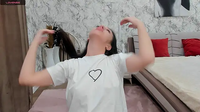 sheillawood online show from September 26, 12:41 am