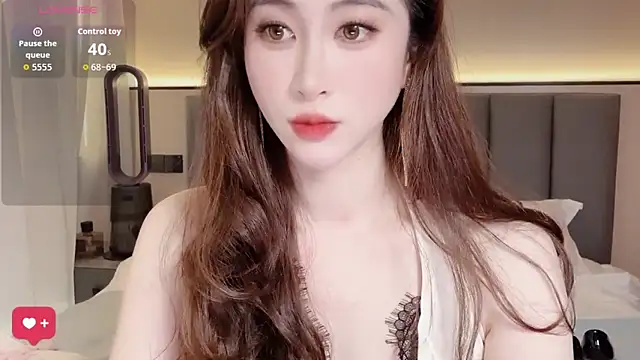 wuyueaini online show from April 26, 6:22 am