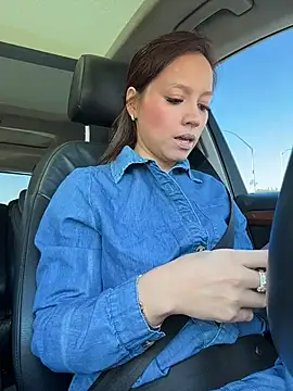 Mrs MrLove online show from November 1, 7:07 pm