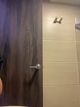 Flora Minx online show from March 2, 7:15 am