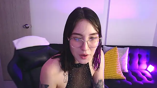 Yulienneg online show from November 30, 1:54 am