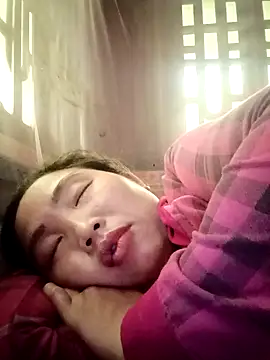 PhamPhung online show from October 18, 6:49 am