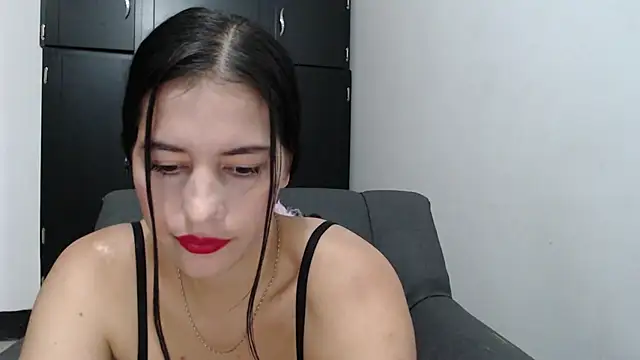 Taliana21 online show from May 5, 6:44 pm