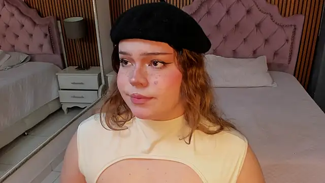 Maxxxine1 online show from September 23, 12:20 am