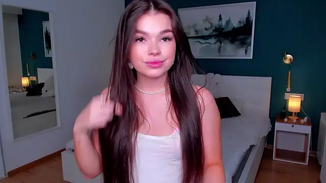 HollisHearl online show from December 4, 7:32 am