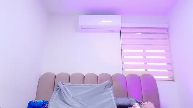 abbypratt online show from February 18, 7:35 pm